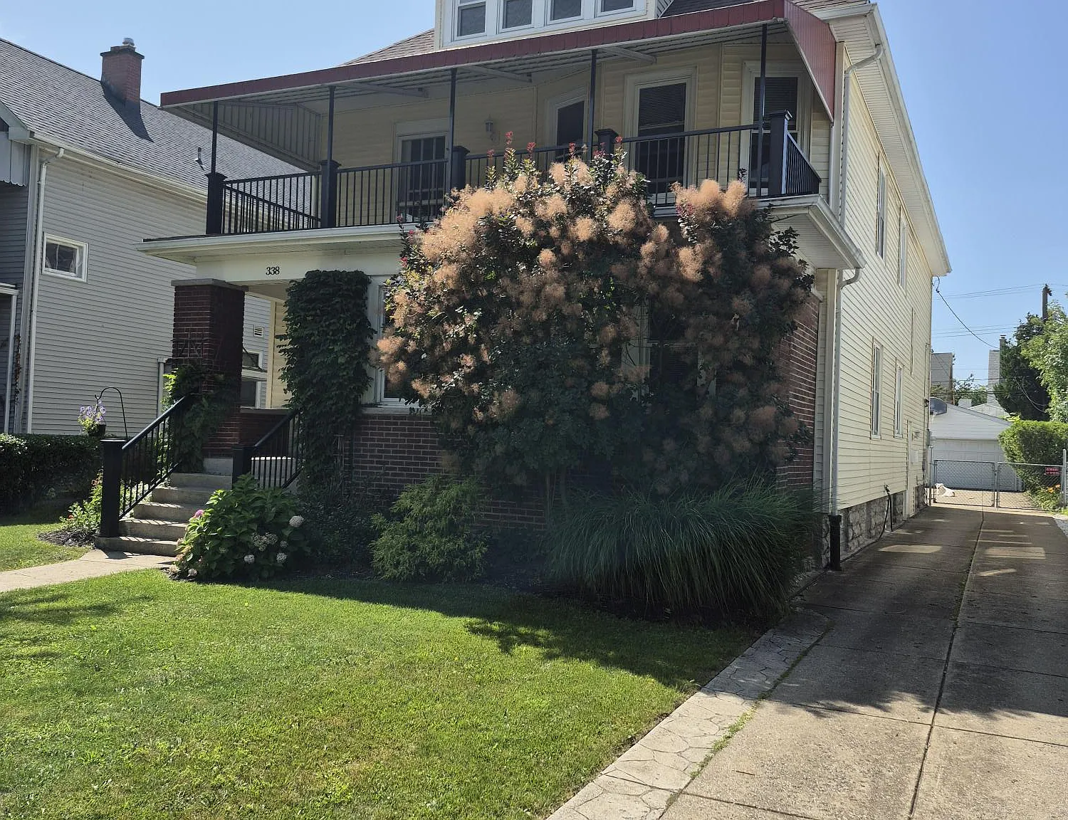 3 bed, 1412 sqft, $2,200 — Photo 3