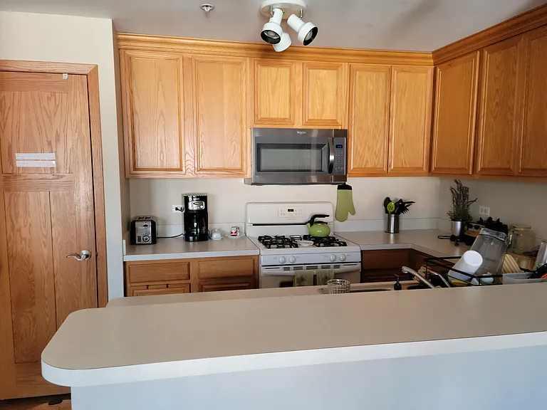 506 Indiana Ave #201 — Photo 5
