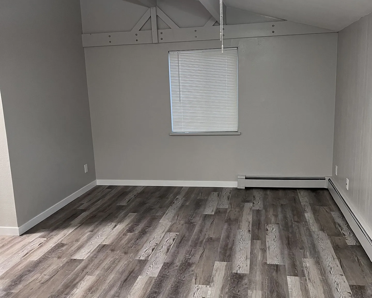 2115 4th Avenue - B — Photo 3