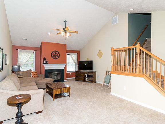 2nd image of 9695 Shasta Dr