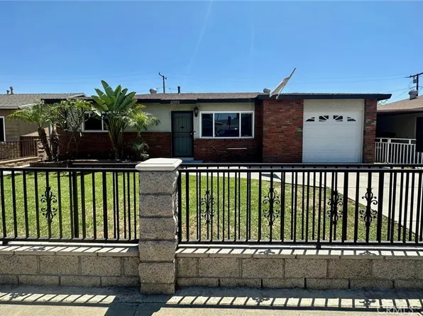 22002 Arline Ave, Hawaiian Gardens, CA 90716