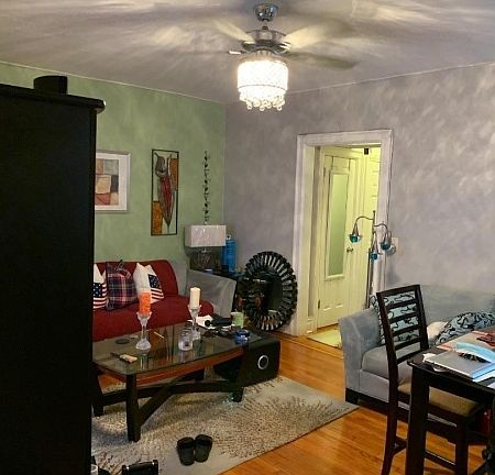 4th image of 131 Kensington Ave #B