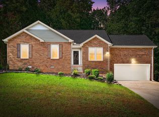 325 Dunbrook Dr, Clarksville, TN 37043