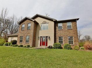102 Collins Ct, Dayton, OH 45439
