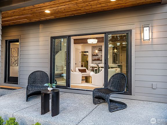 4th image of 6802 31st Avenue NE