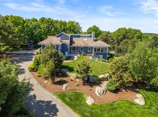 8 Schooner Rdg, Gloucester, MA 01930