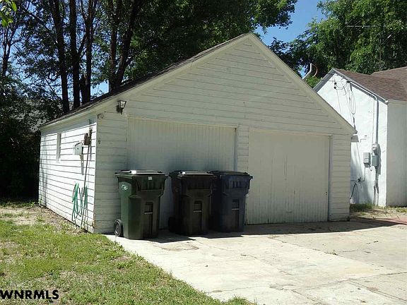 5th image of 2221 Avenue F
