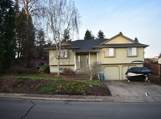 566 SE Cypress Ave, Dallas, OR 97338