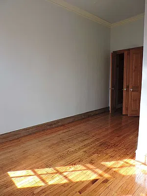 Bedroom, photo 1
