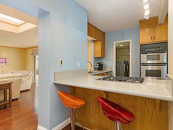 4th image of 3443 Zola St