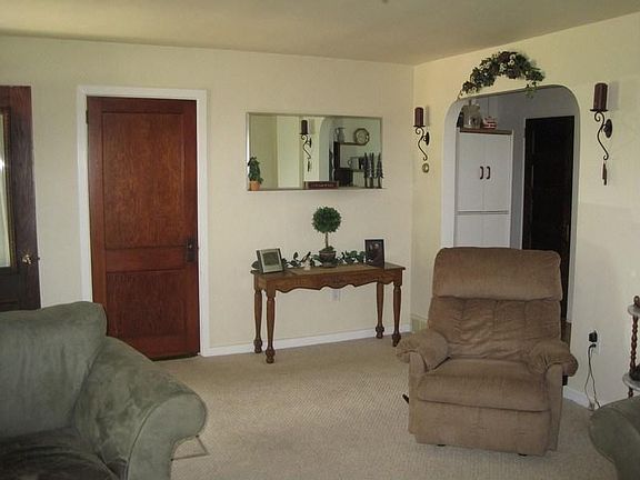 4th image of 441 Mumper Ln