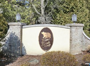 621 Linderman Ln, Montvale, NJ 07645