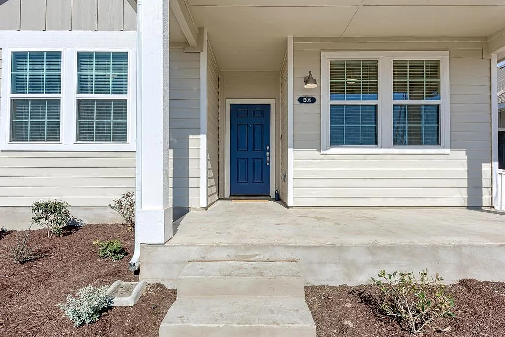 3 bed, 1665 sqft, $1,895 — Photo 4