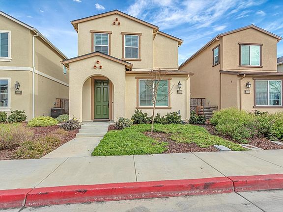 3rd image of 2113 Heartland Ct