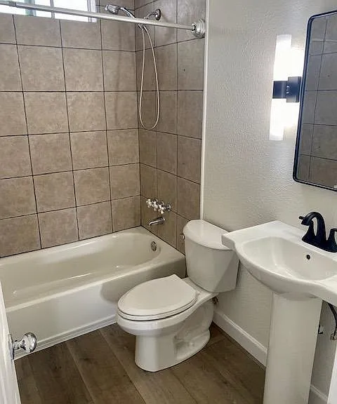 1440 Fern Ave — Photo 5