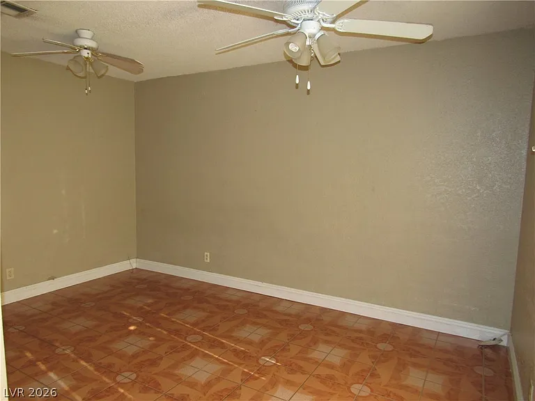 120 Bel Port Dr #121 — Photo 11