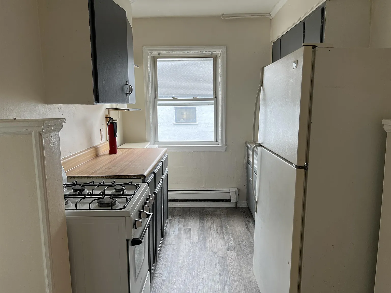 362 Concord Ave - 1B — Photo 4