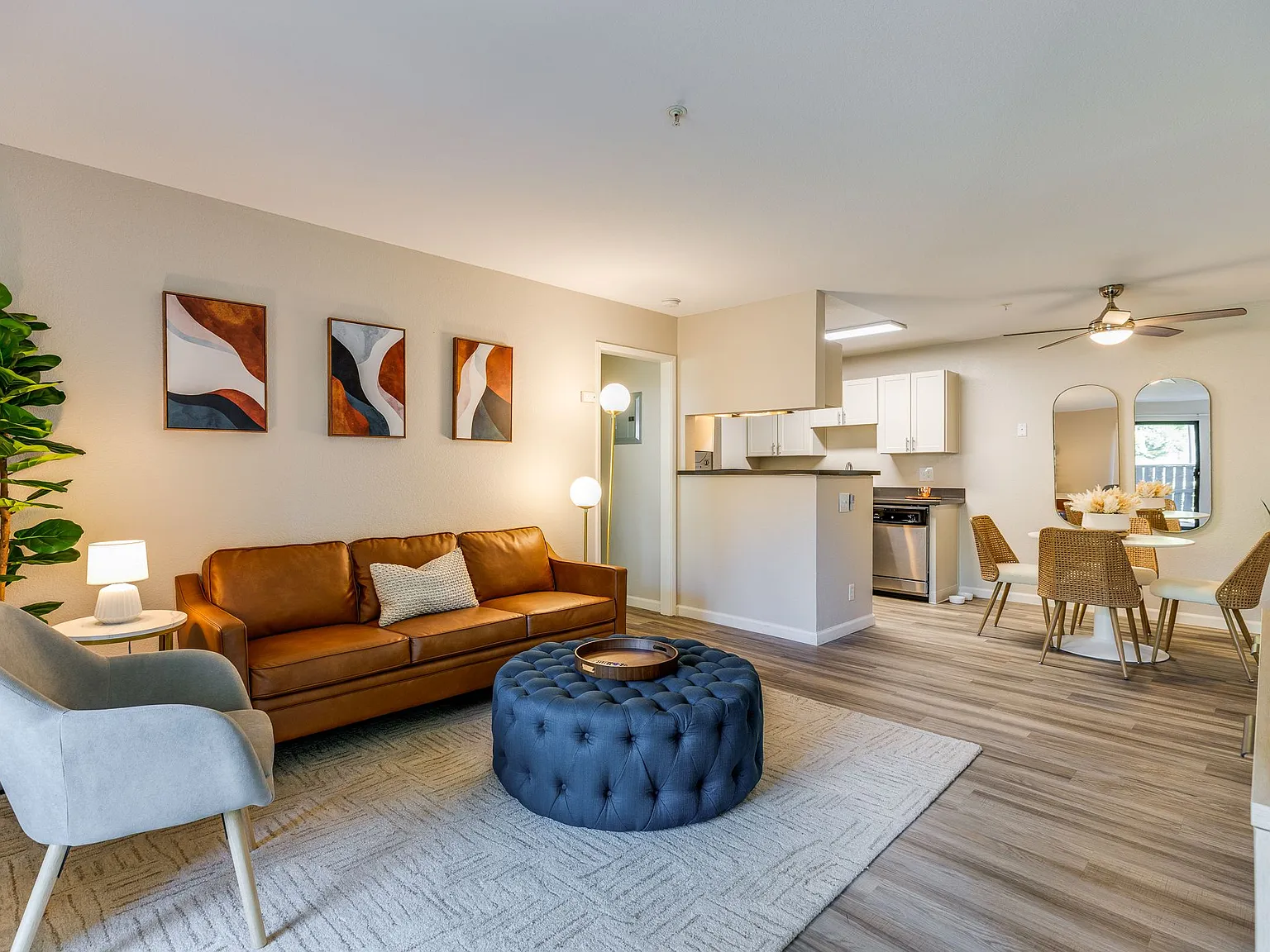 The Dutton Apartments — Photo 2