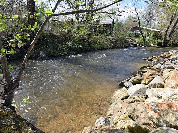 4th image of 467 Golden Nugget Rd