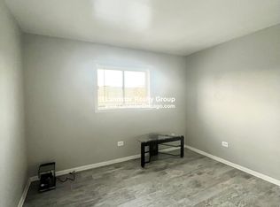 1312 Carol St #1-A, Park Ridge, IL 60068