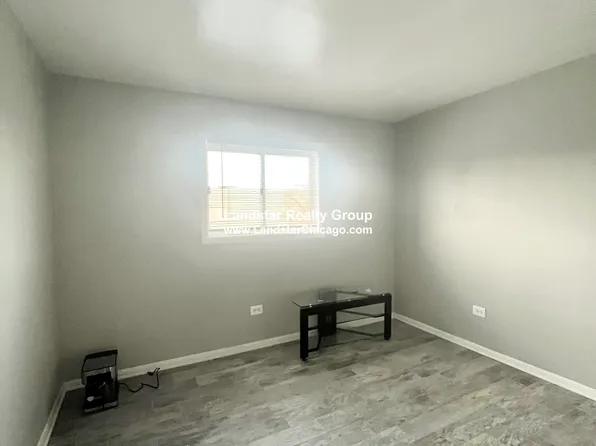 1312 Carol St, Park Ridge, IL