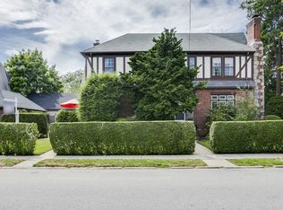 4602 158th St, Flushing, NY 11358