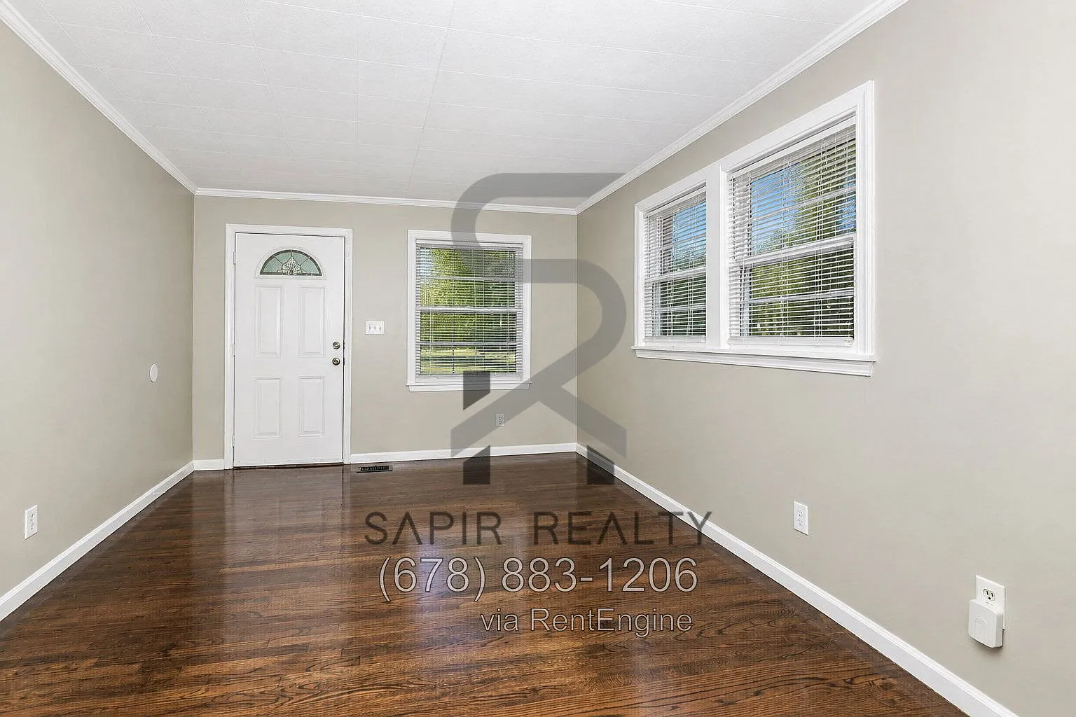 3 bed, 2.0 bath, 1036 sqft, $1,950 — Photo 3
