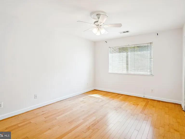 18210 Chalet Dr #1-51 — Photo 15