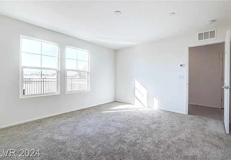 5613 Steampunk St — Photo 7