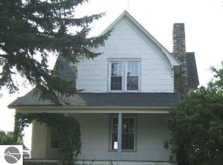 889 N Rusch Rd, Traverse City, MI 49696