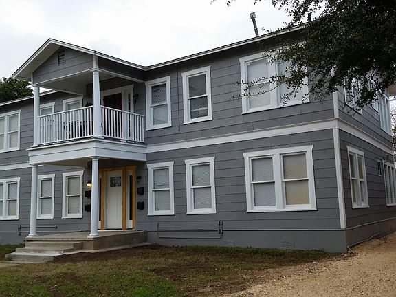 2nd image of 205 Queen Anne Ct