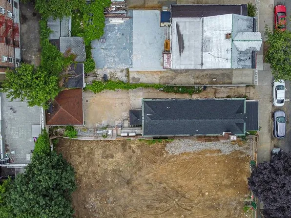 679 East 221st Street image 28 of 30