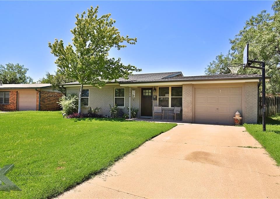 1st image of 1018 Westview Dr