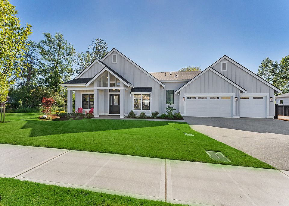 Lot 10 - 2659 sq.ft. plan with 3-car garage