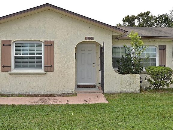 3rd image of 1108 Park Dr