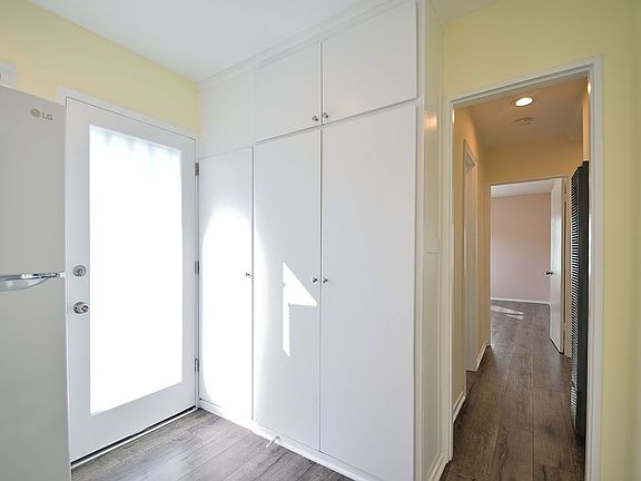 5th image of 4221 W 162nd St