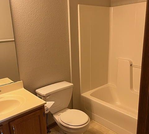 5th image of 8257 N Stoddard Ave