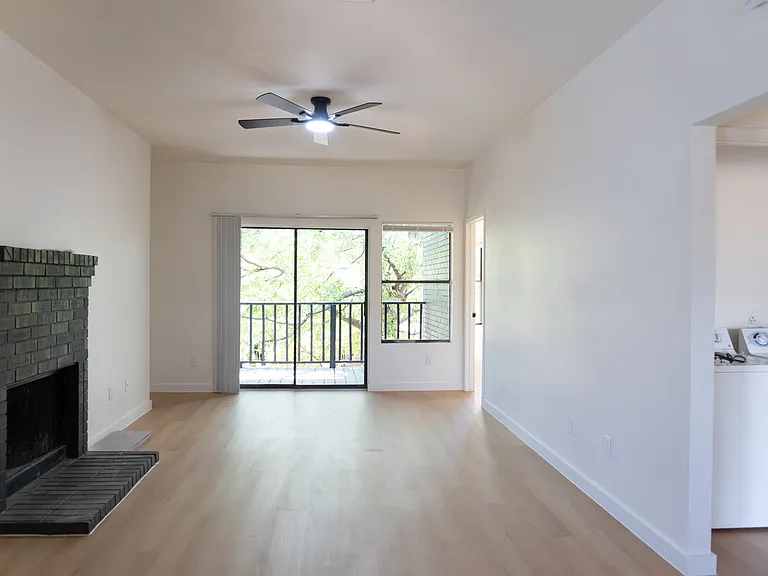 9504 Kempler Dr #D — Photo 3