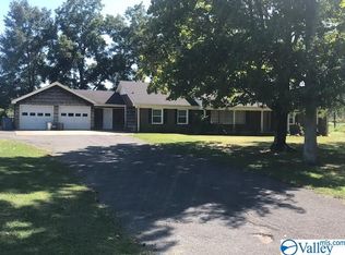 2155 Section Line Rd, Albertville, AL 35950