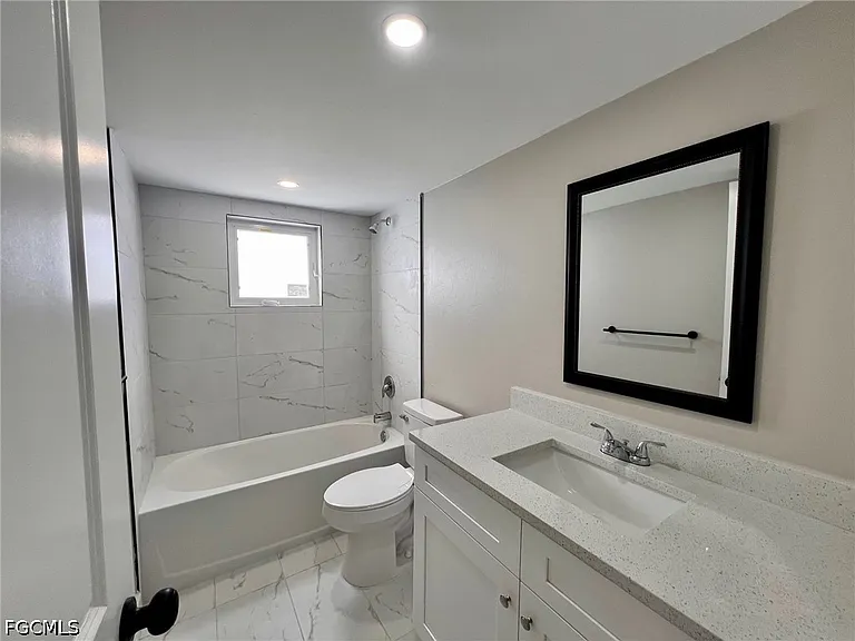 4102 SE 19th Pl #6 — Photo 7