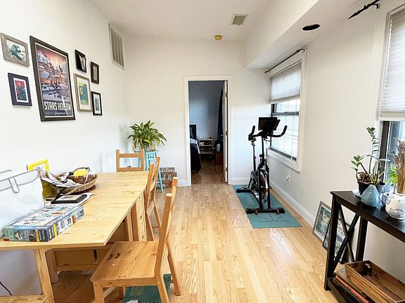4th image of 21 Linden St #401T