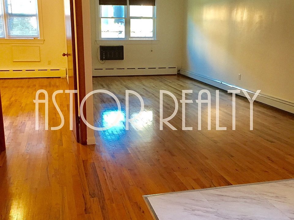 1st image of 3139 43rd St #1