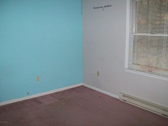 2nd image of 1187 Woodland Dr