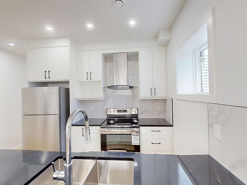 1st image of 104 Lakewood Cir