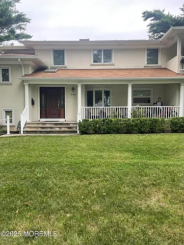 400 Grant Ave Photo 1