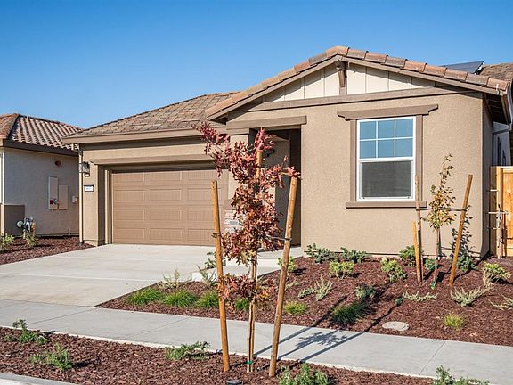 3rd image of 607 Estancia Street