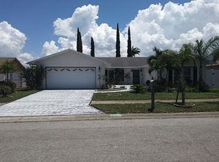 8906 Greenleaf Ct, Port Richey, FL 34668