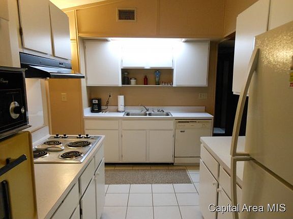 5th image of 414 Clay St