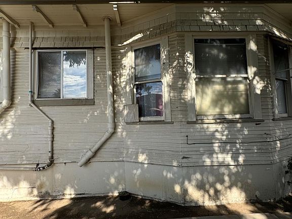 4th image of 525 N Van Ness Ave