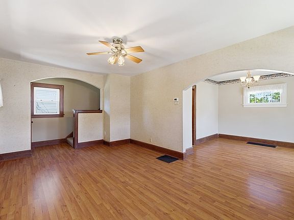 4th image of 1013 Chestnut St